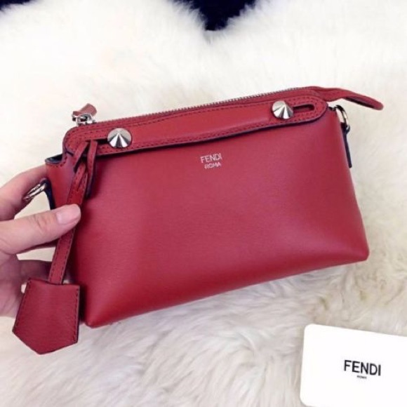 fendi red shoulder bag